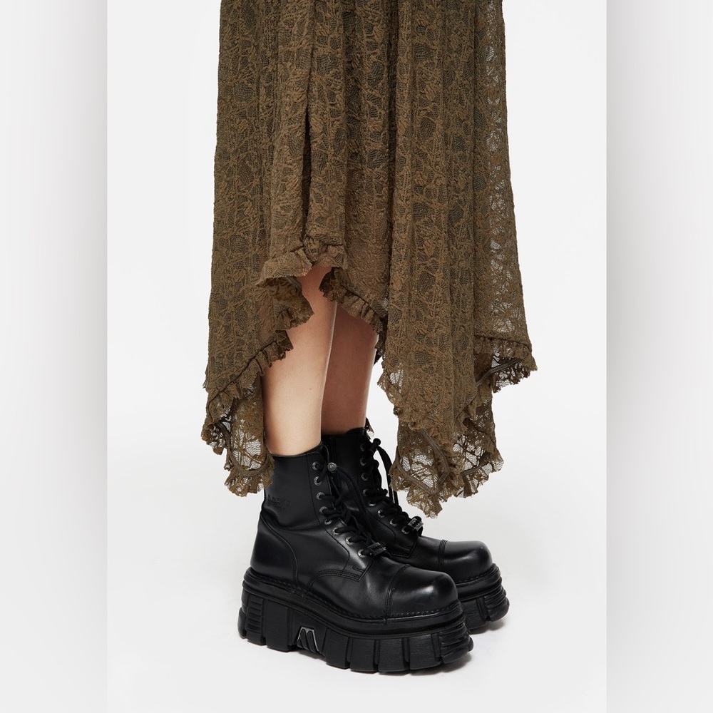 Disturbia Myrtle Floral Lace Handkerchief Hem Midi Skirt US 12 / UK 16 - Picture 4 of 9